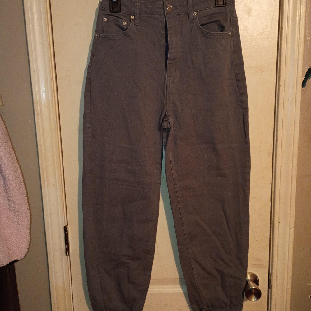 High-Waist Gray Casual Jeans